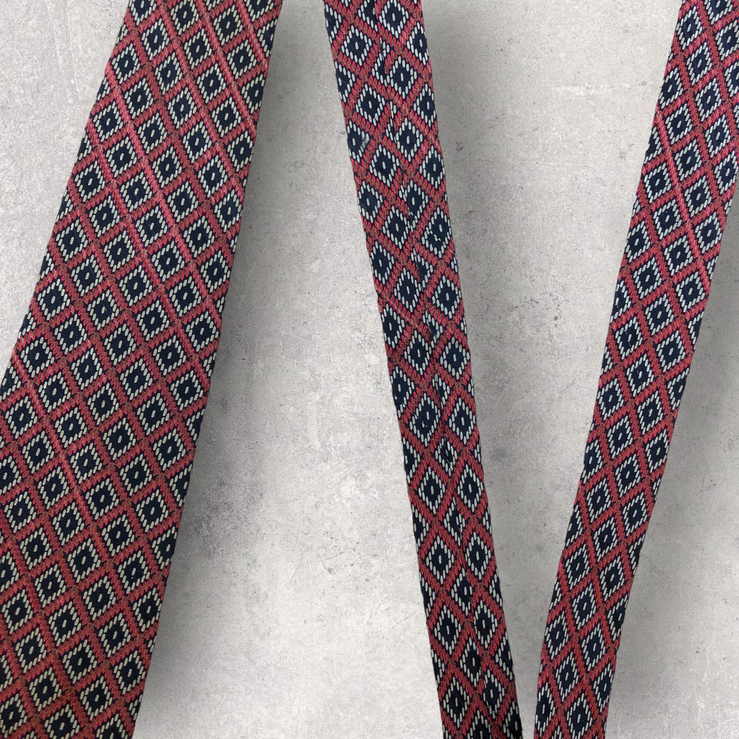 [5596] Good condition! Yves Saint Laurent necktie in red and navy 