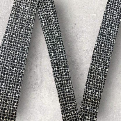 [5729] Very good condition! Dominique France necktie, black and white 