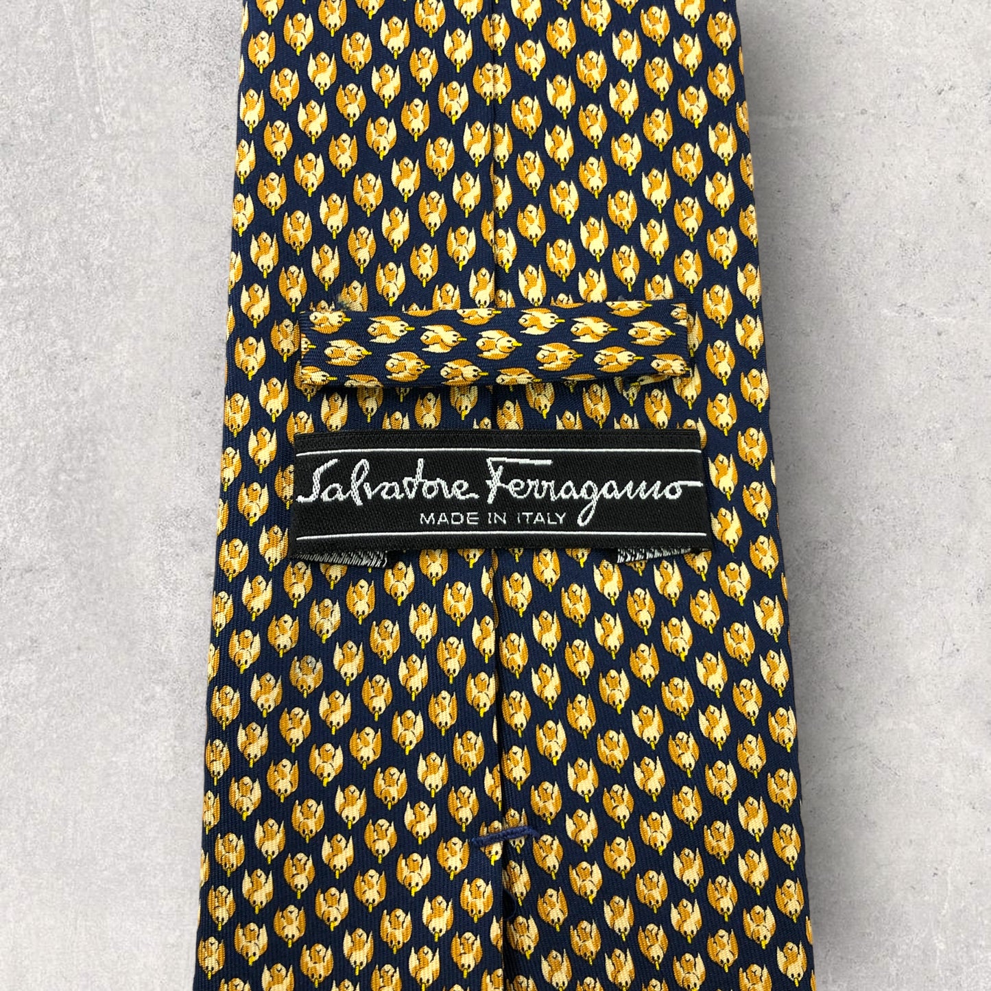 [5535] Beautiful item! Ferragamo tie, bird pattern, navy 