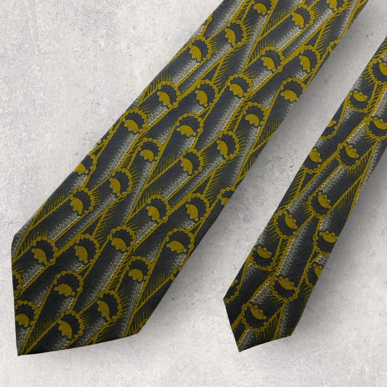 [5328] Beautiful item! Armani tie, grey 