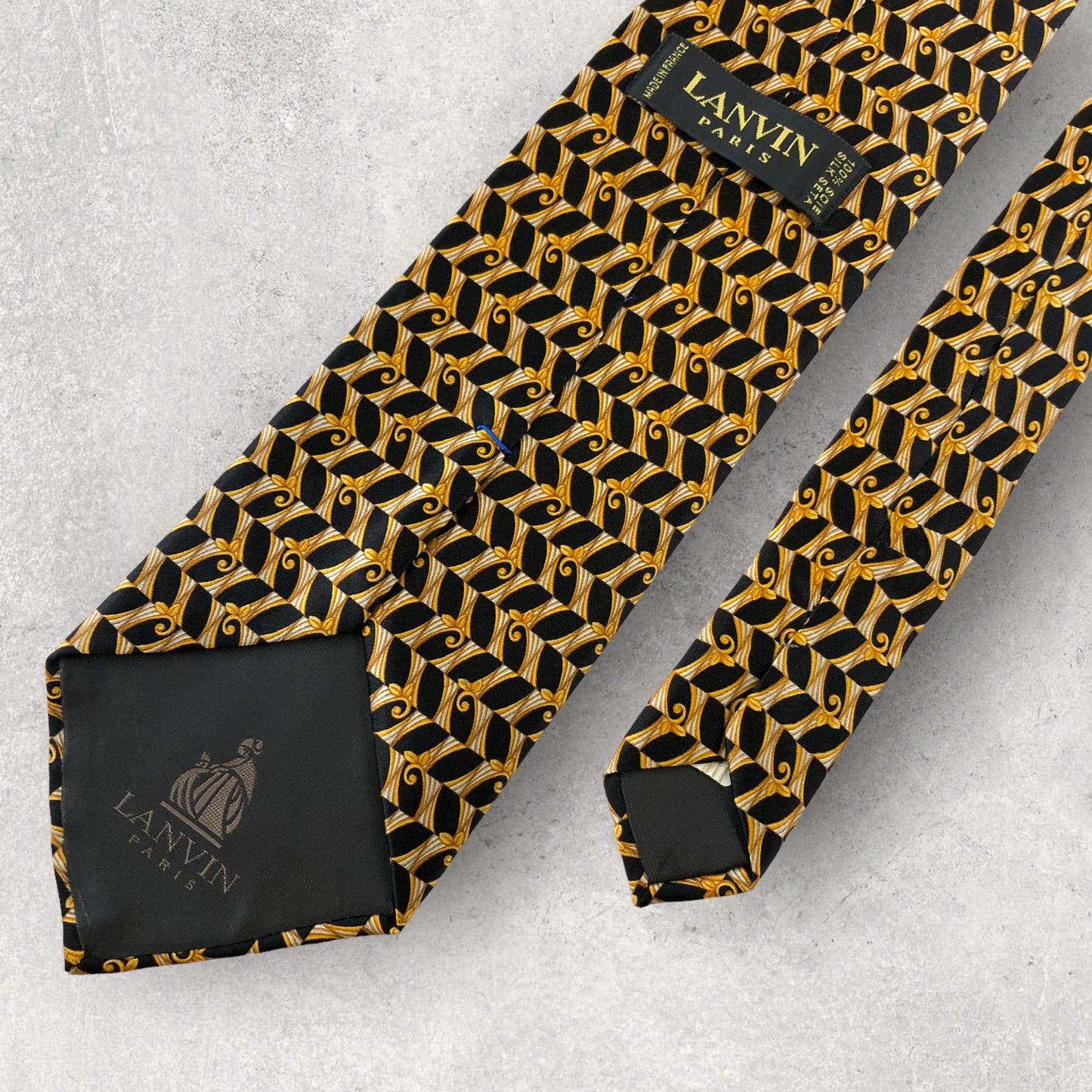 [5456] Beautiful item! LANVIN necktie in black and gold 