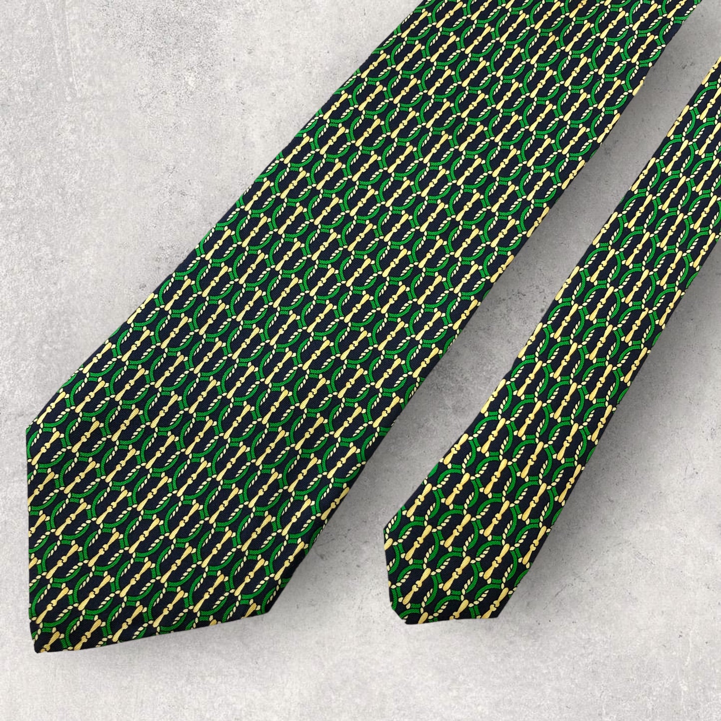 [5416] Beautiful item! PIERRE BALMAIN necktie in green 