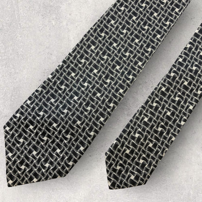 [5729] Very good condition! Dominique France necktie, black and white 