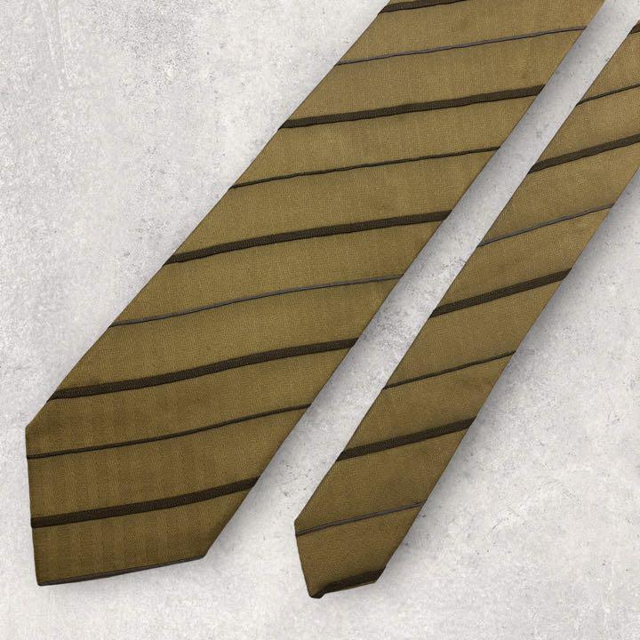 [4193] Good product - Acceptable product! Hugo Boss necktie ocher striped